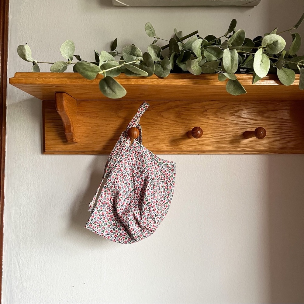 🌸 SWEET AS APRIL reversible floral bonnet